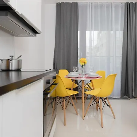 Апартаменты Wola Near Nocny Market By Renters Варшава